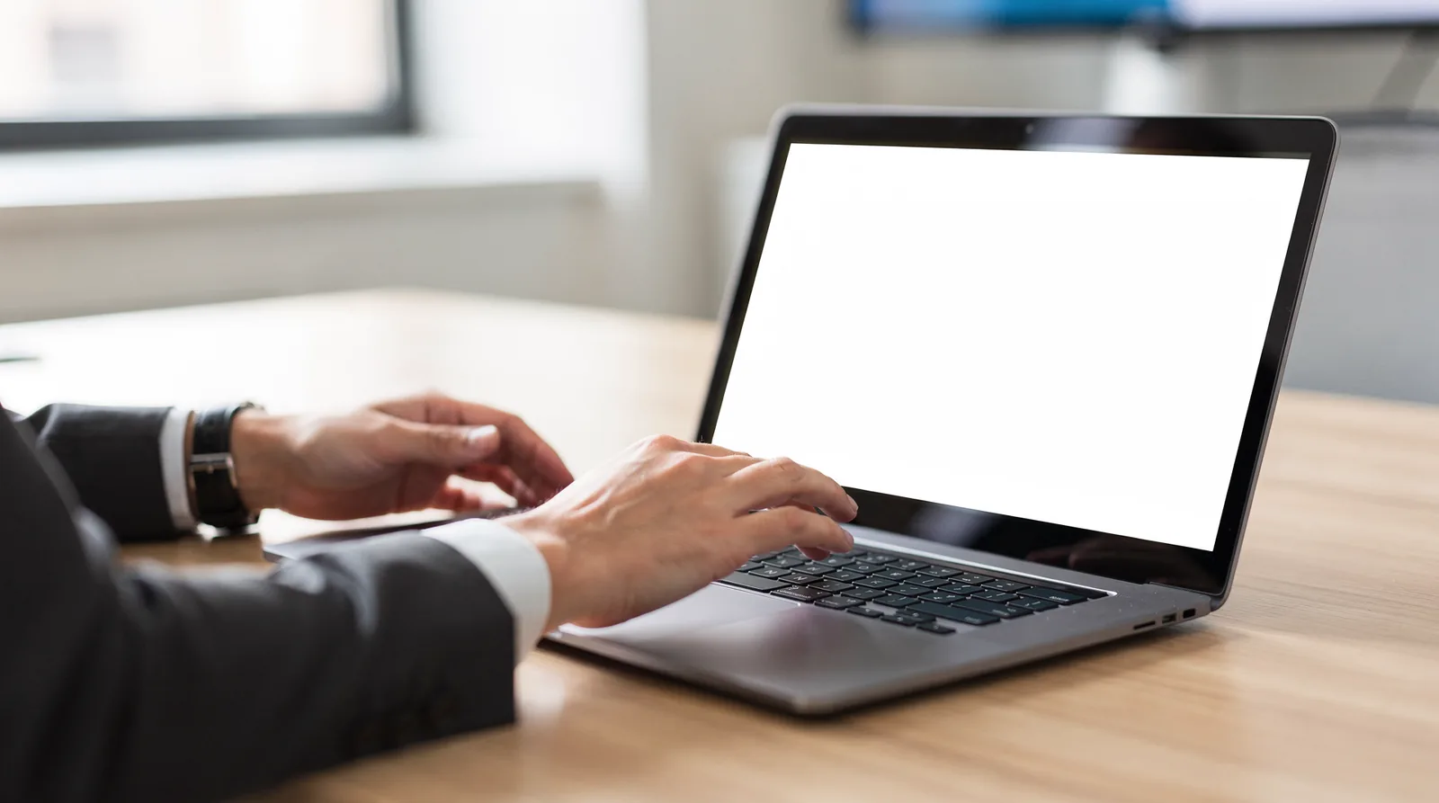 A full-service ISP broker delivers M&A advisory, capital raising, sales and marketing, consulting, staffing